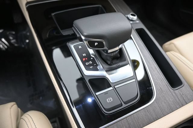 Used 2025 Audi Q5 Premium Plus w/ Premium Plus Package AWD/4WD image 17