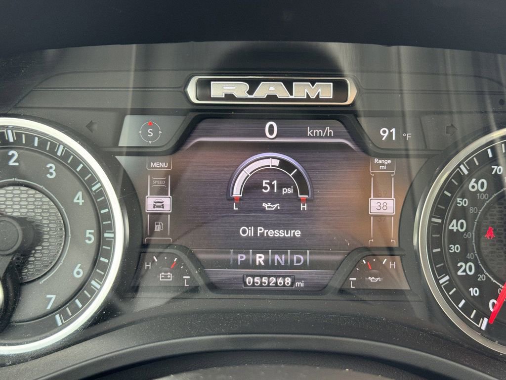 Used 2024 RAM 1500 Laramie AWD/4WD image 24