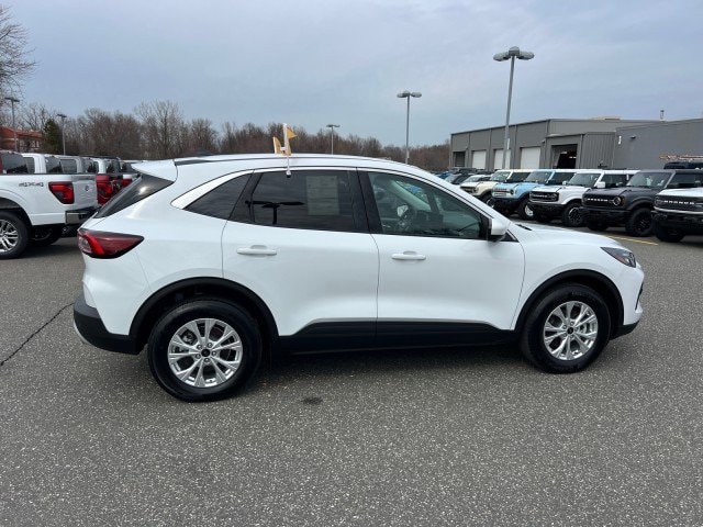Certified 2023 Ford Escape Active w/ Tech Pack #2 AWD/4WD image 4