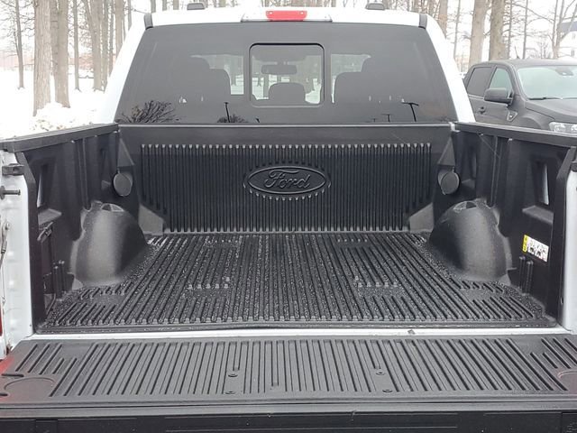 Certified 2022 Ford F150 XLT w/ Equipment Group 302A High image 35