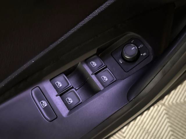 Used 2019 Volkswagen Jetta SEL Premium FWD image 17