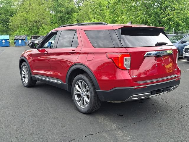 Certified 2023 Ford Explorer XLT w/ Equipment Group 202A AWD/4WD image 9