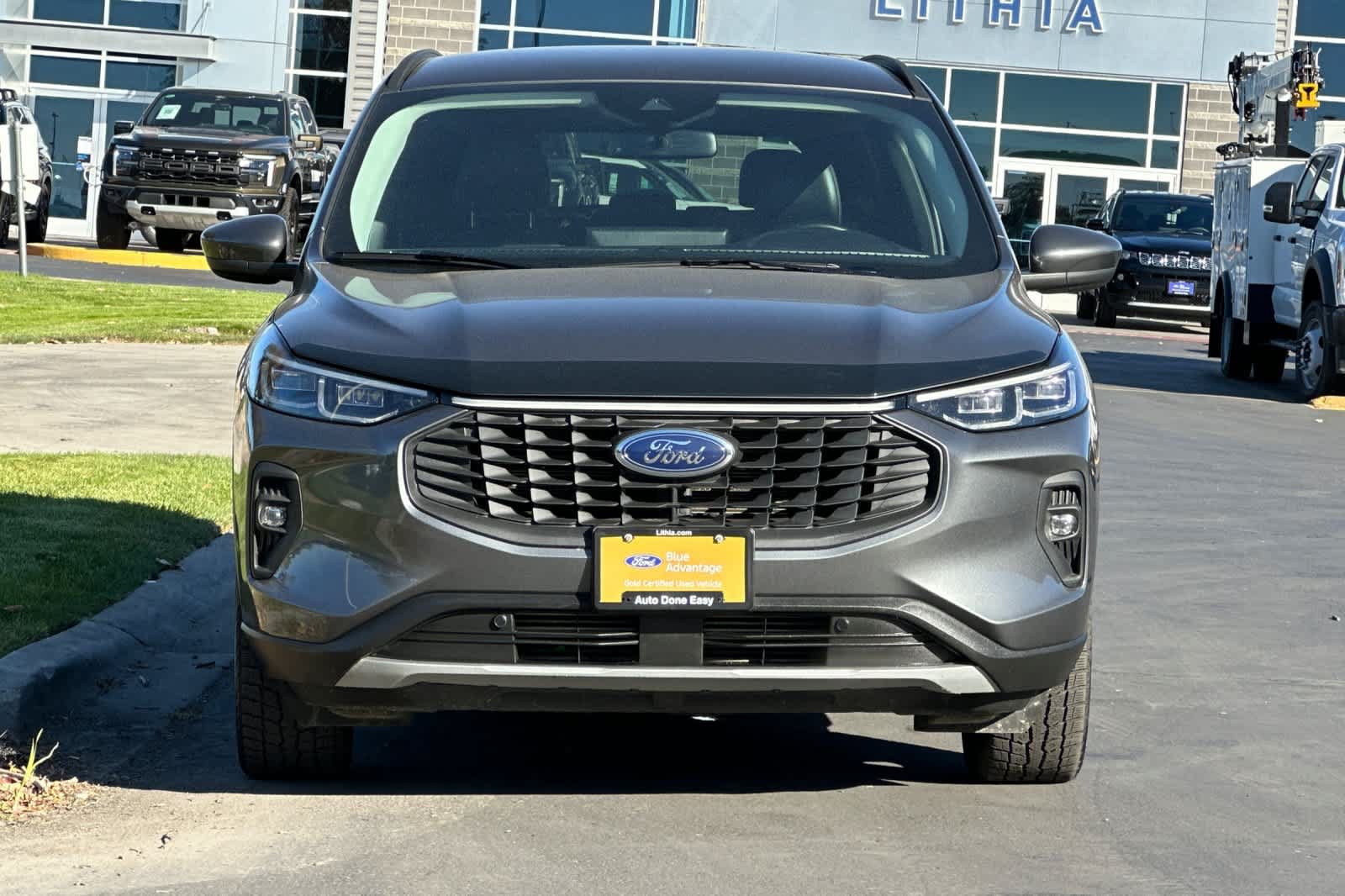 Certified 2025 Ford Escape Platinum AWD/4WD image 10