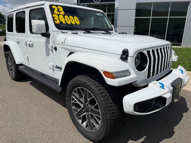 Used 2023 Jeep Wrangler Unlimited Sahara AWD/4WD image 4