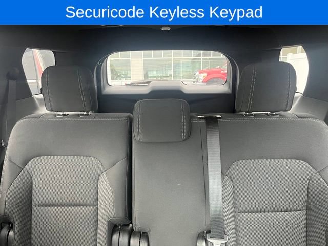 Certified 2017 Ford Explorer XLT w/ Equipment Group 201A AWD/4WD image 17