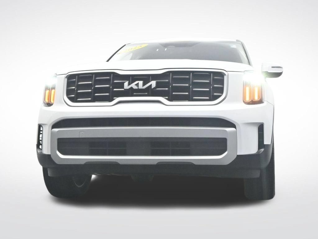 Used 2025 Kia Telluride S FWD image 40