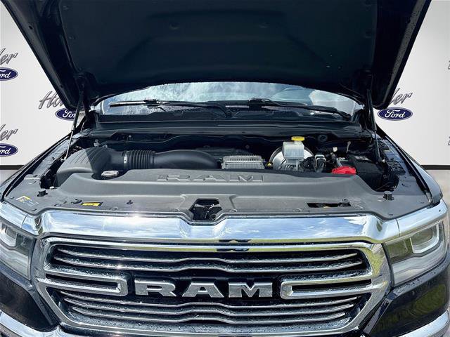 Used 2024 RAM 1500 Laramie AWD/4WD image 33