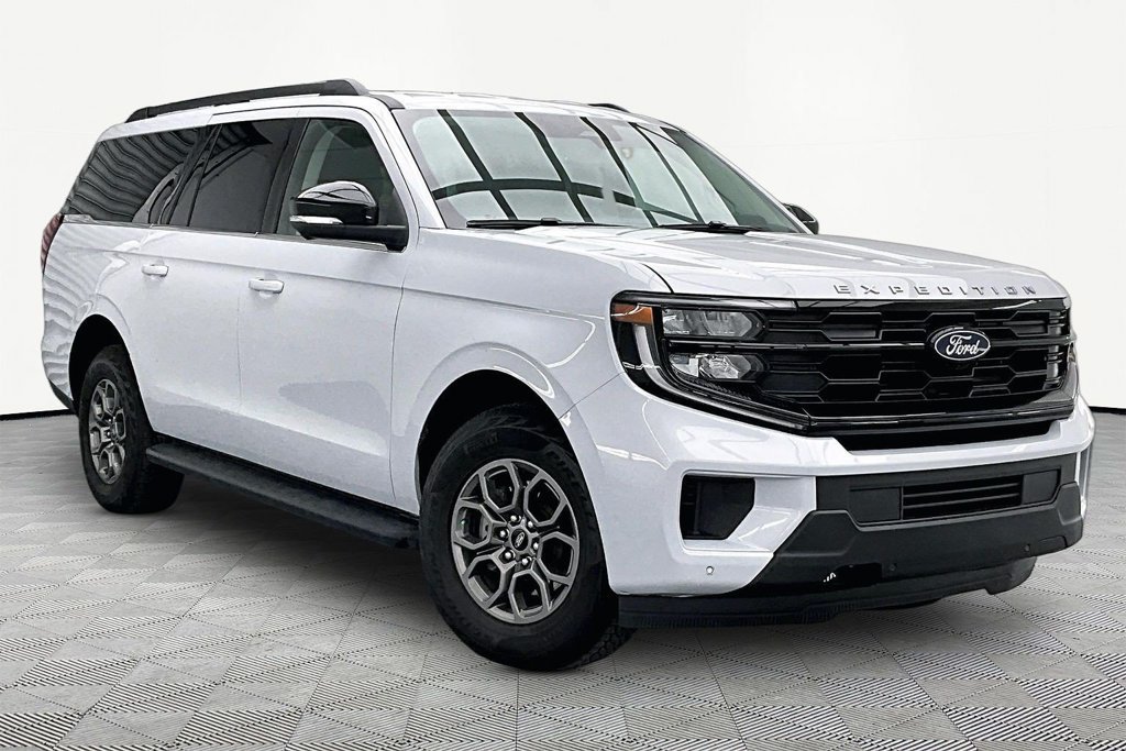 Certified 2026 Ford Expedition Max Active AWD/4WD image 12