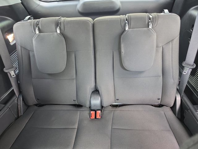 Certified 2023 Ford Explorer XLT RWD image 16