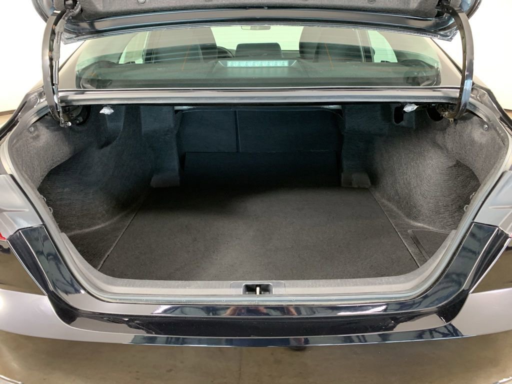 Used 2025 Toyota Camry LE FWD image 13