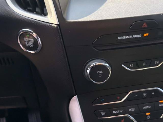 Certified 2018 Ford Edge SEL FWD image 30