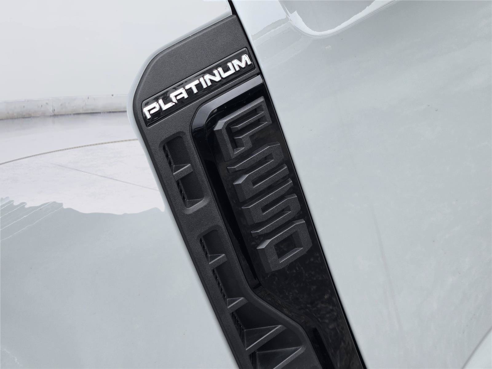Certified 2025 Ford F250 Platinum AWD/4WD image 12