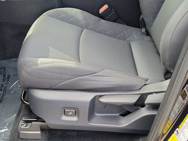 Used 2025 Toyota Tacoma SR RWD image 15