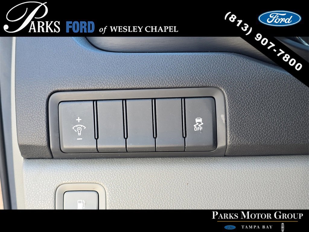 Used 2017 Kia Sedona LX w/ LX Essentials Premium Package image 26