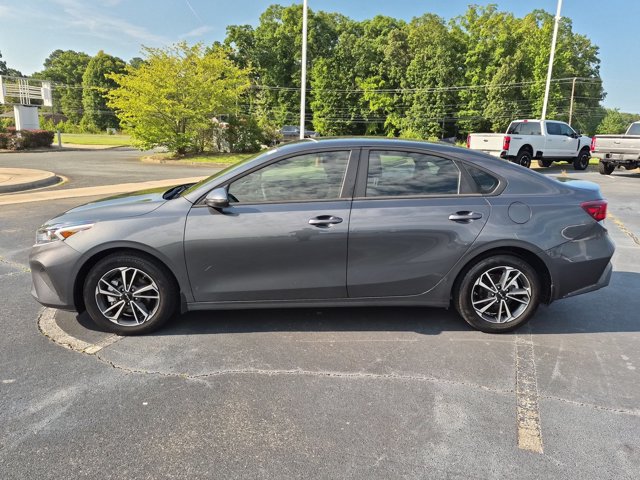 Used 2024 Kia Forte LXS w/ LXS Technology Package FWD image 7