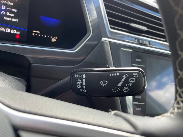 Used 2022 Volkswagen Tiguan SE AWD/4WD image 23