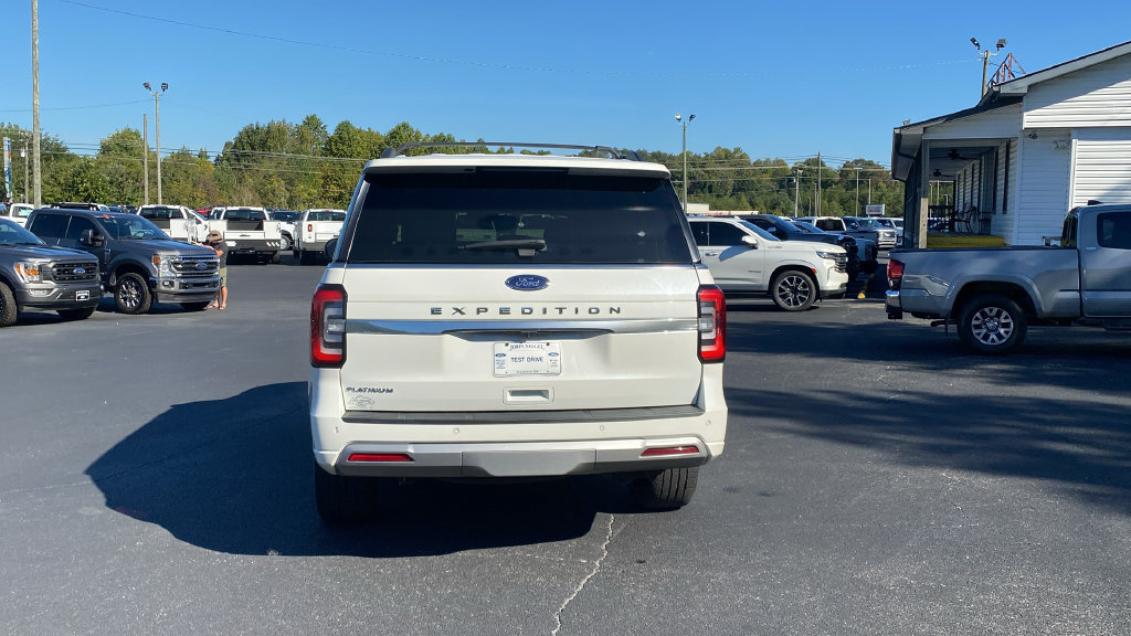 Certified 2024 Ford Expedition Platinum AWD/4WD image 6