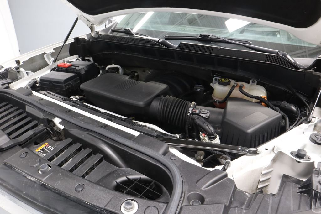 Used 2022 Chevrolet Silverado 1500 High Country w/ High Country Premium Package AWD/4WD image 13