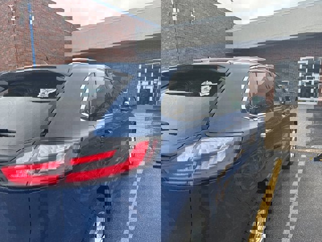 Certified 2020 Ford Edge Titanium image 2