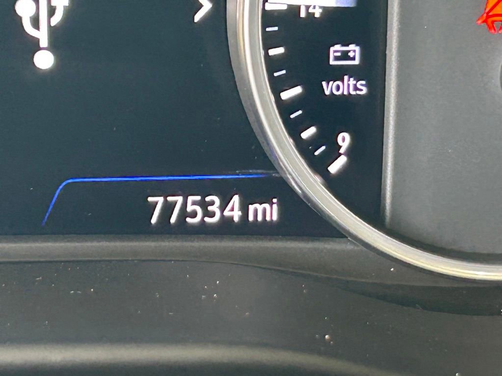 Used 2020 Buick Enclave Avenir w/ Avenir Technology Package FWD image 41