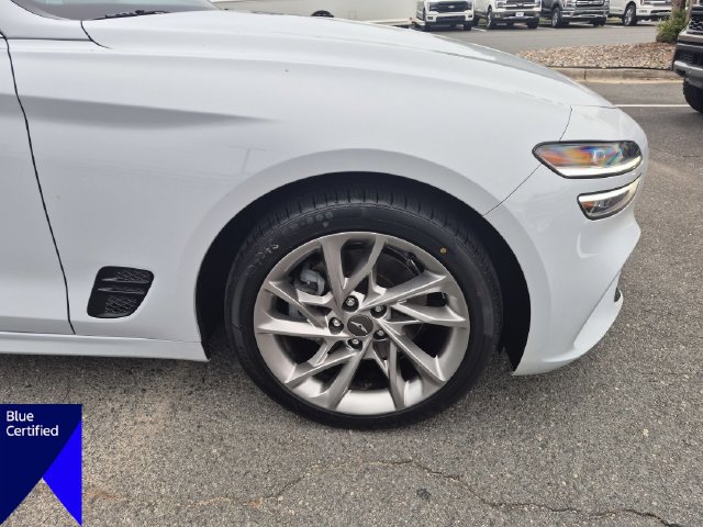 Used 2022 Genesis G70 2.0T RWD image 10
