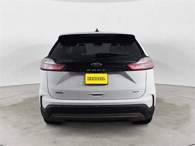 Certified 2024 Ford Edge SEL image 3