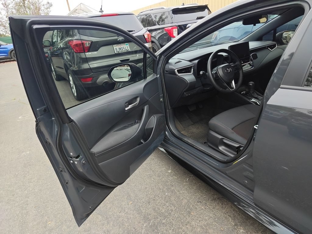 Used 2026 Toyota Corolla SE FWD image 6