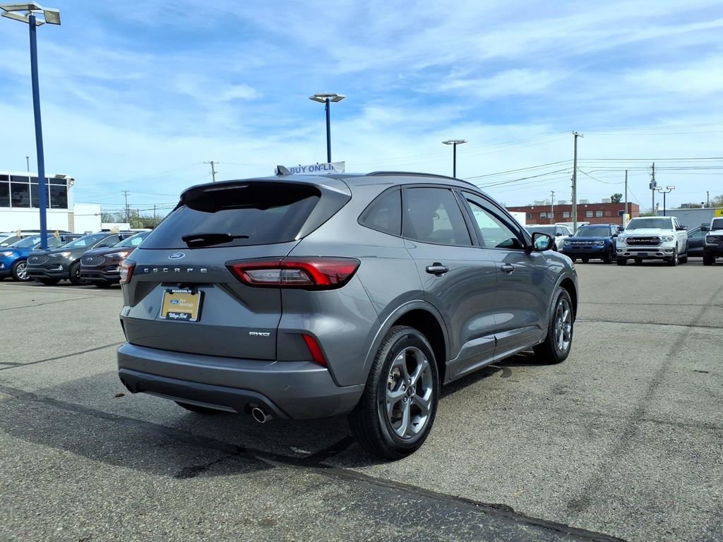 Certified 2024 Ford Escape ST-Line w/ Tech Pack #1 image 6