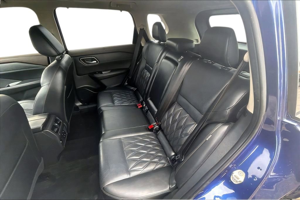 Used 2021 Nissan Rogue Platinum AWD/4WD image 22