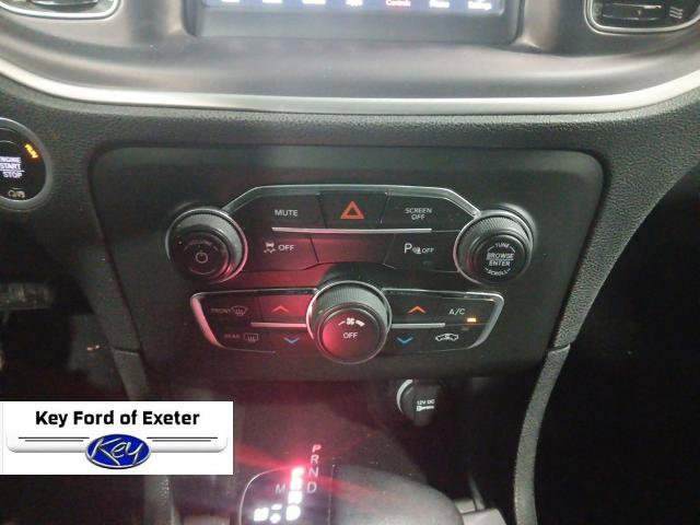 Used 2022 Dodge Charger SXT w/ Leather Interior Group RWD image 25