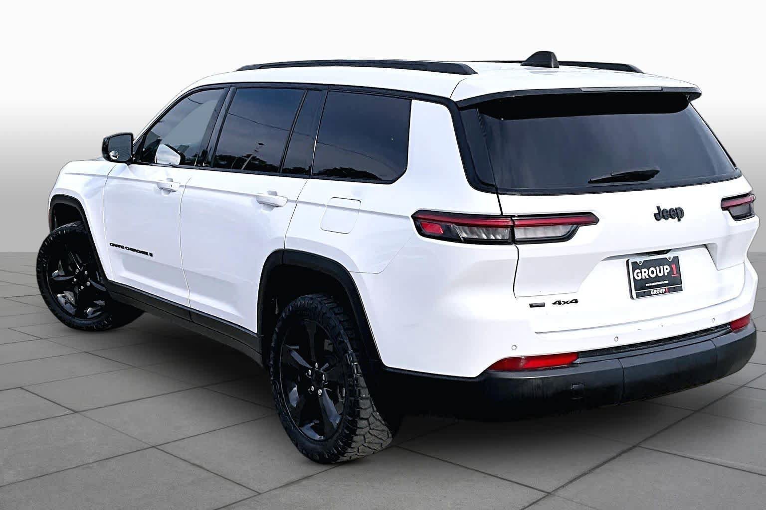 Used 2023 Jeep Grand Cherokee L Laredo AWD/4WD image 6