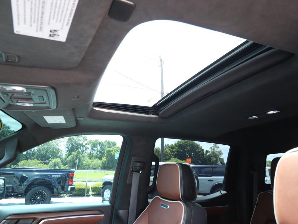 Used 2025 GMC Sierra 1500 Denali Ultimate AWD/4WD image 4