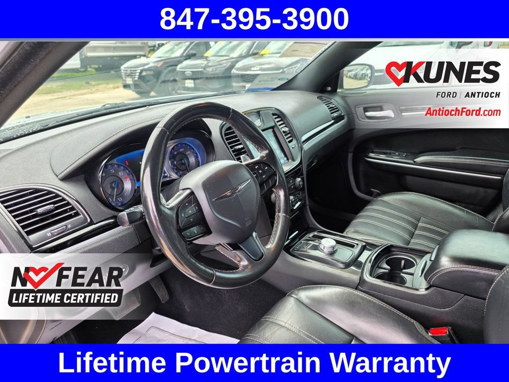 Used 2019 Chrysler 300 S AWD/4WD image 18