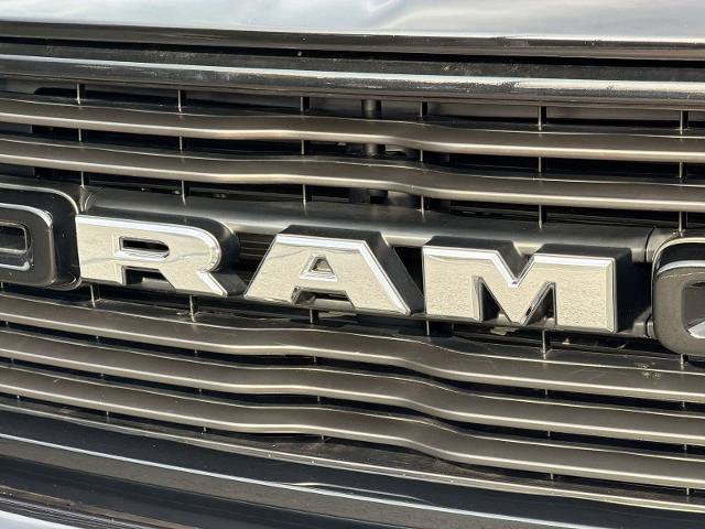 Used 2023 RAM 1500 Laramie AWD/4WD image 12