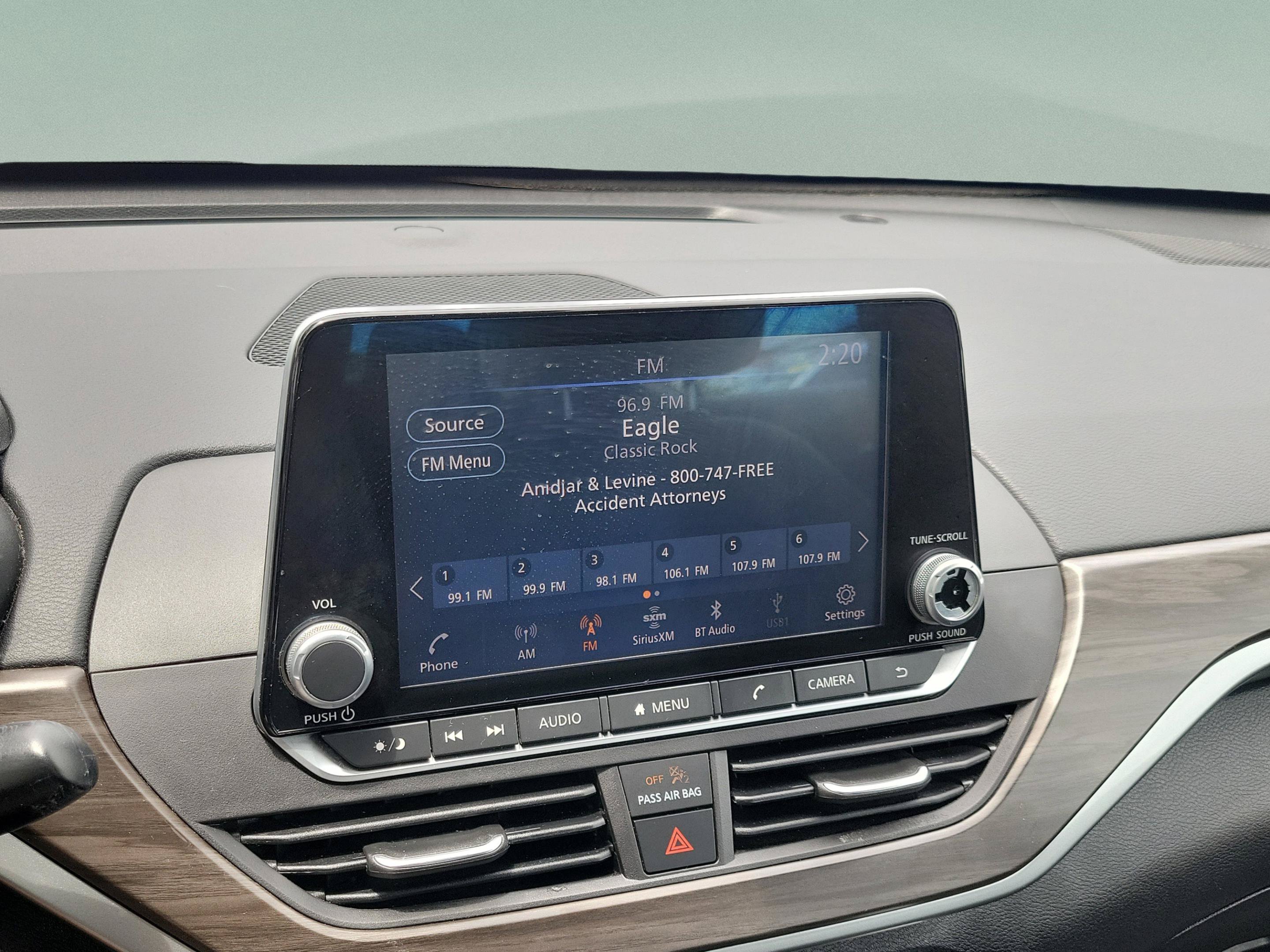 Used 2024 Nissan Altima 2.5 SV FWD image 27