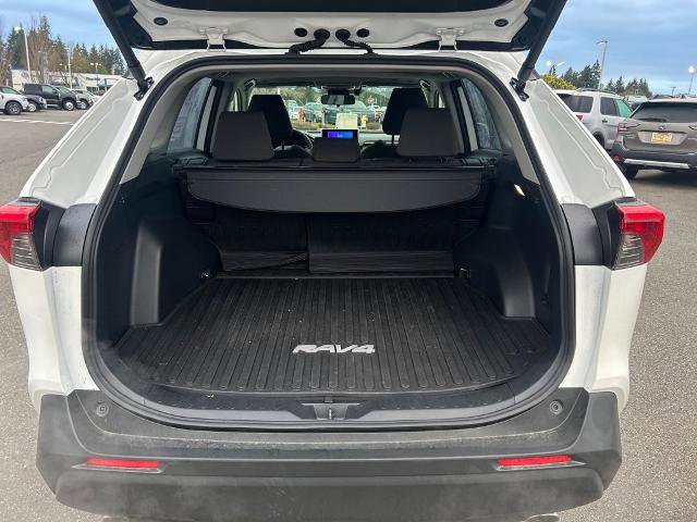 Used 2025 Toyota RAV4 XLE w/ Convenience Package image 33