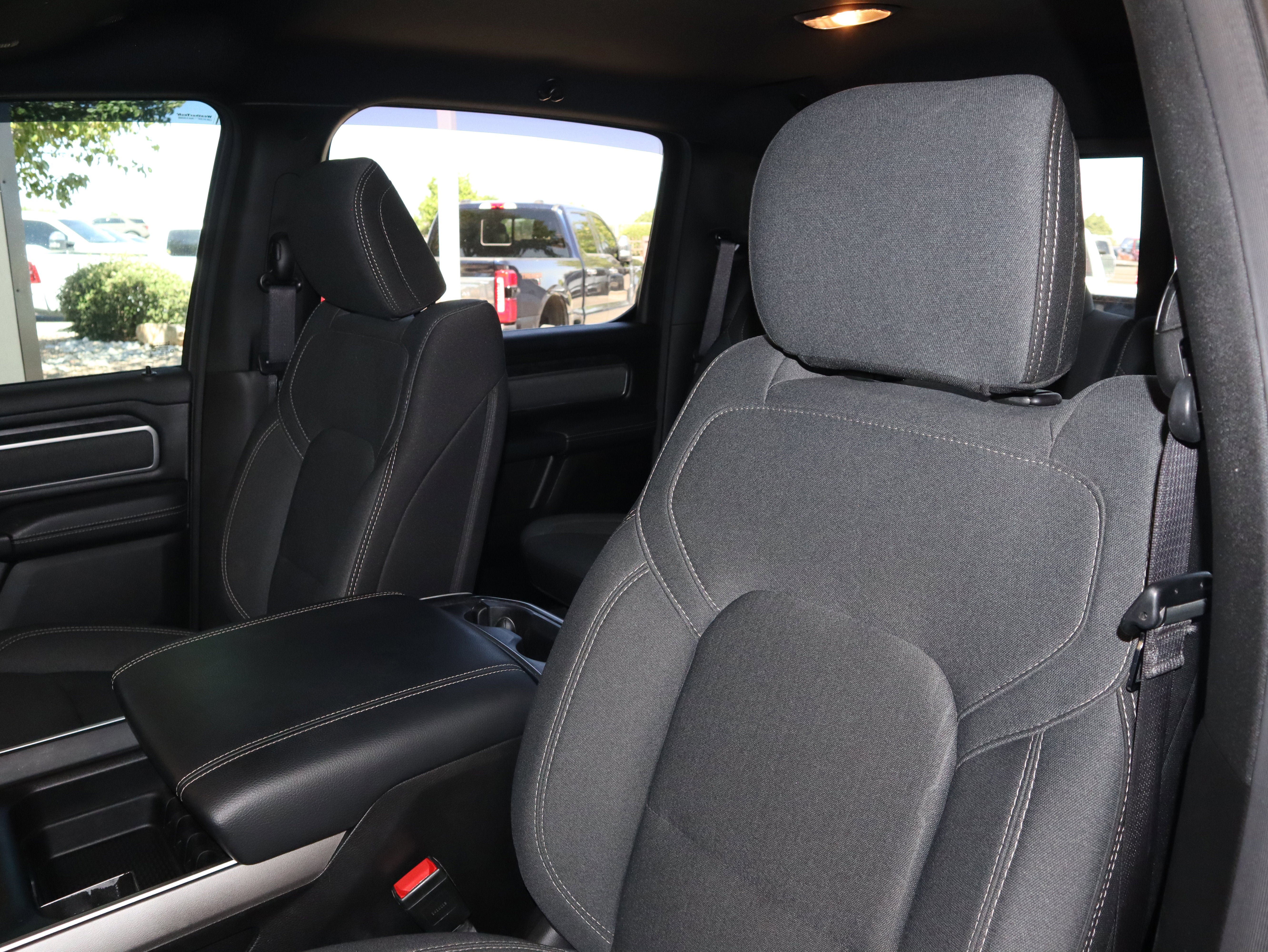 Used 2022 RAM 1500 Big Horn AWD/4WD image 33