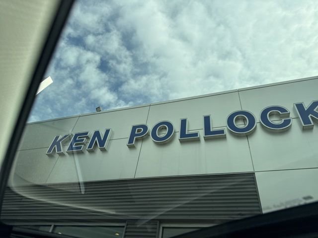 Used 2025 Chevrolet Trax ACTIV w/ Sunroof Package image 28