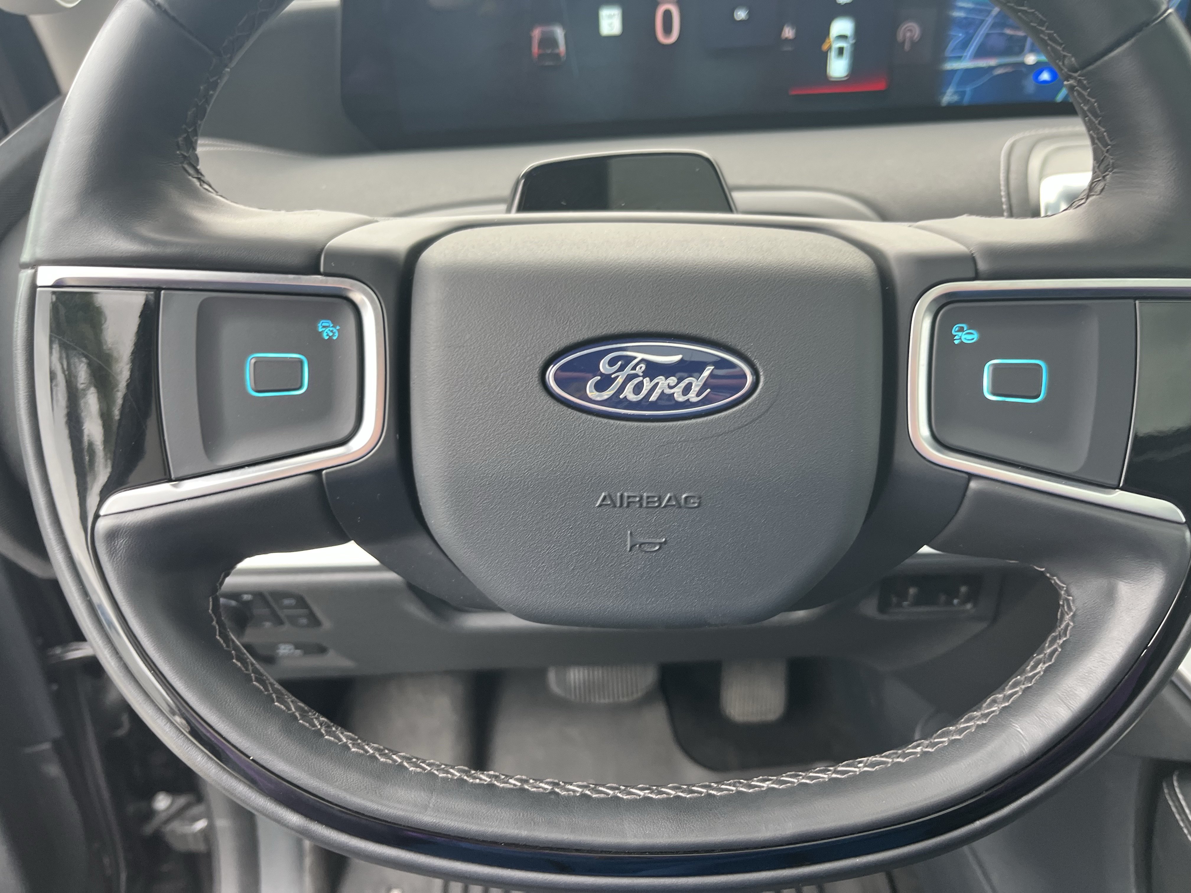Certified 2025 Ford Expedition Platinum AWD/4WD image 18