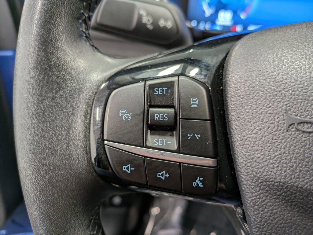 Certified 2023 Ford Escape Platinum w/ Premium Technology Package AWD/4WD image 19