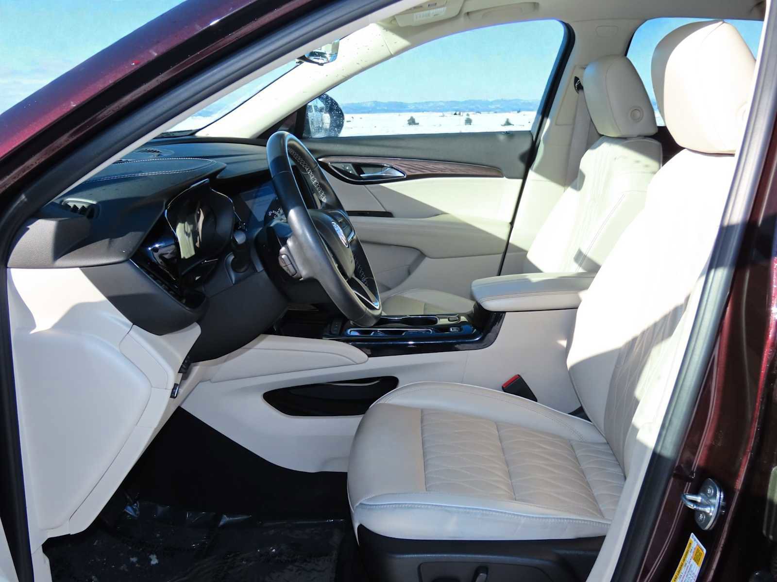 Used 2023 Buick Envision Avenir image 16