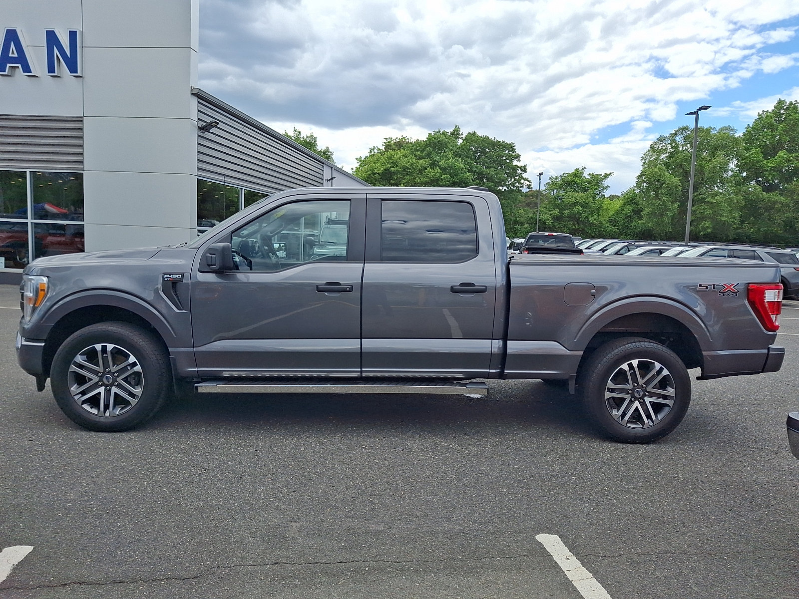 Certified 2022 Ford F150 XL w/ STX Appearance Package AWD/4WD image 6