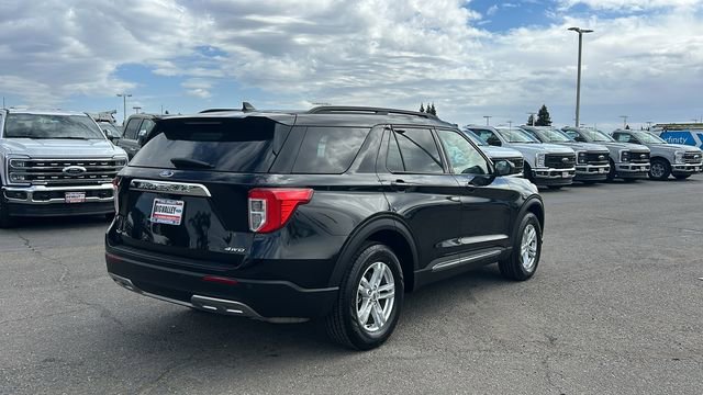 Certified 2023 Ford Explorer XLT w/ Equipment Group 202A AWD/4WD image 3