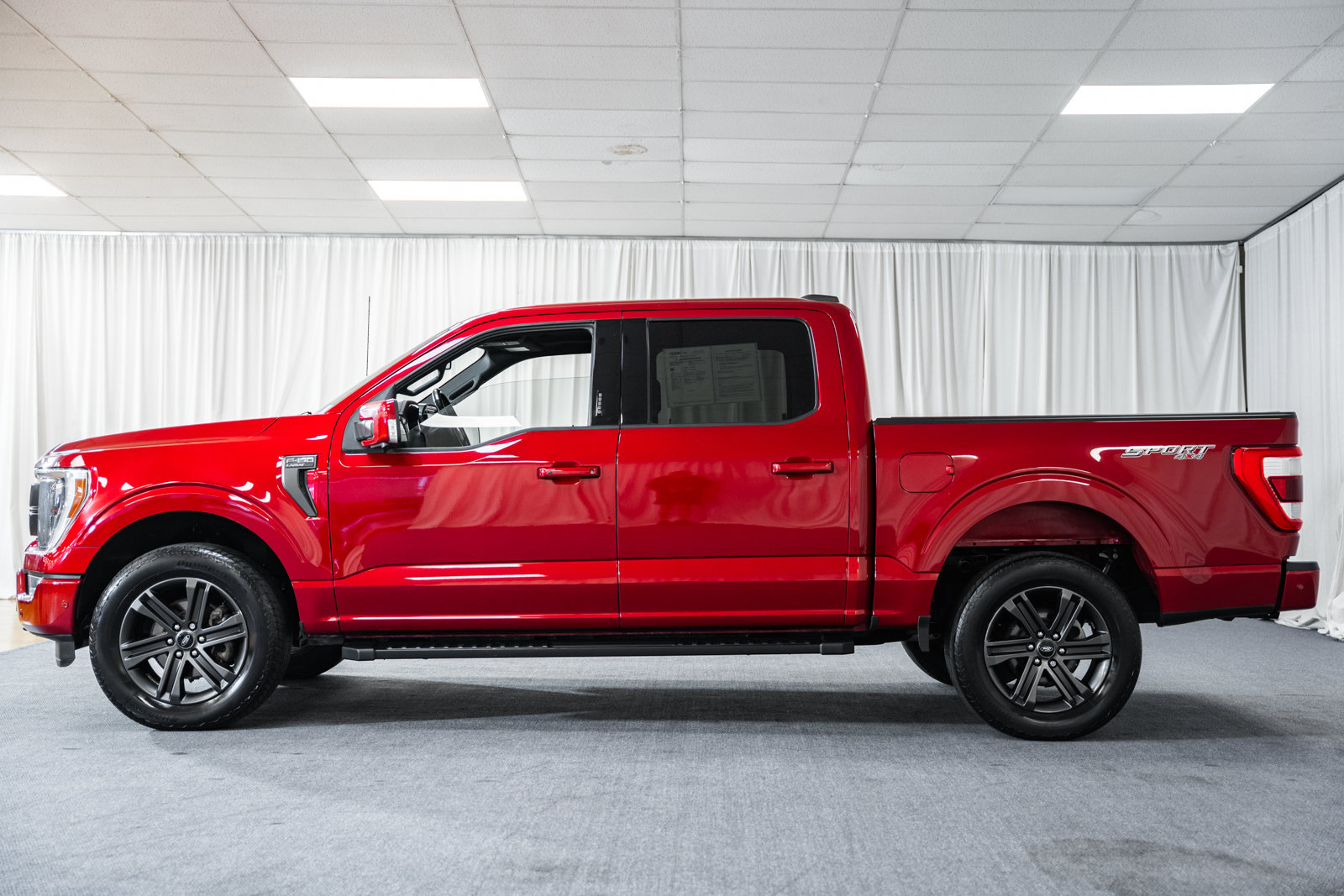 Certified 2022 Ford F150 Lariat w/ Equipment Group 502A High AWD/4WD image 4