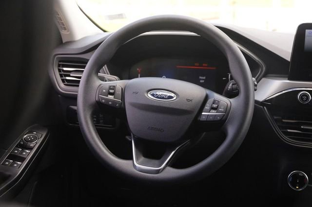 Certified 2025 Ford Escape Active AWD/4WD image 22