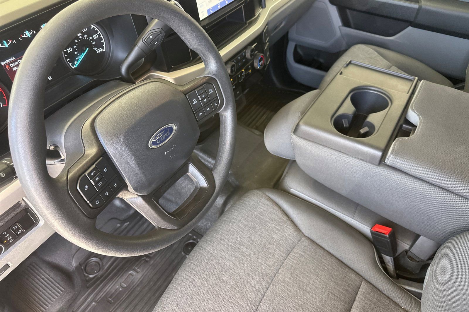 Certified 2024 Ford F250 XL w/ XL Off-Road Package AWD/4WD image 10