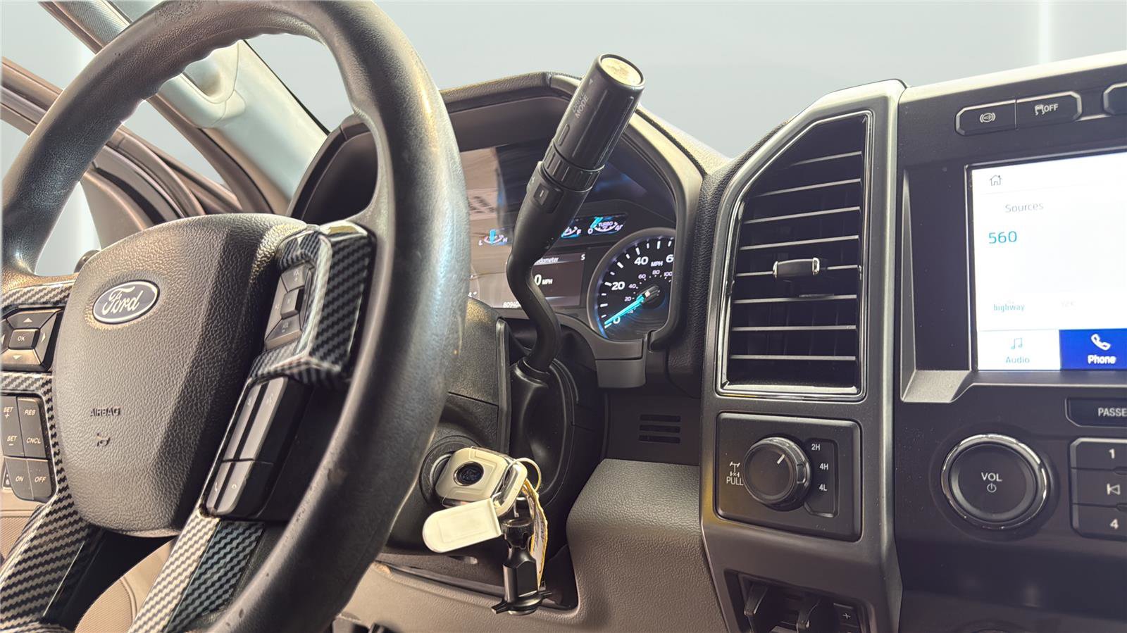 Certified 2021 Ford F250 XLT w/ XLT Premium Package AWD/4WD image 22
