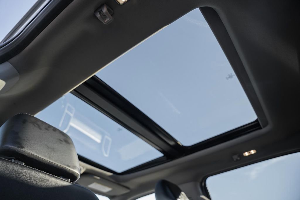 Certified 2021 Ford F350 Lariat image 41