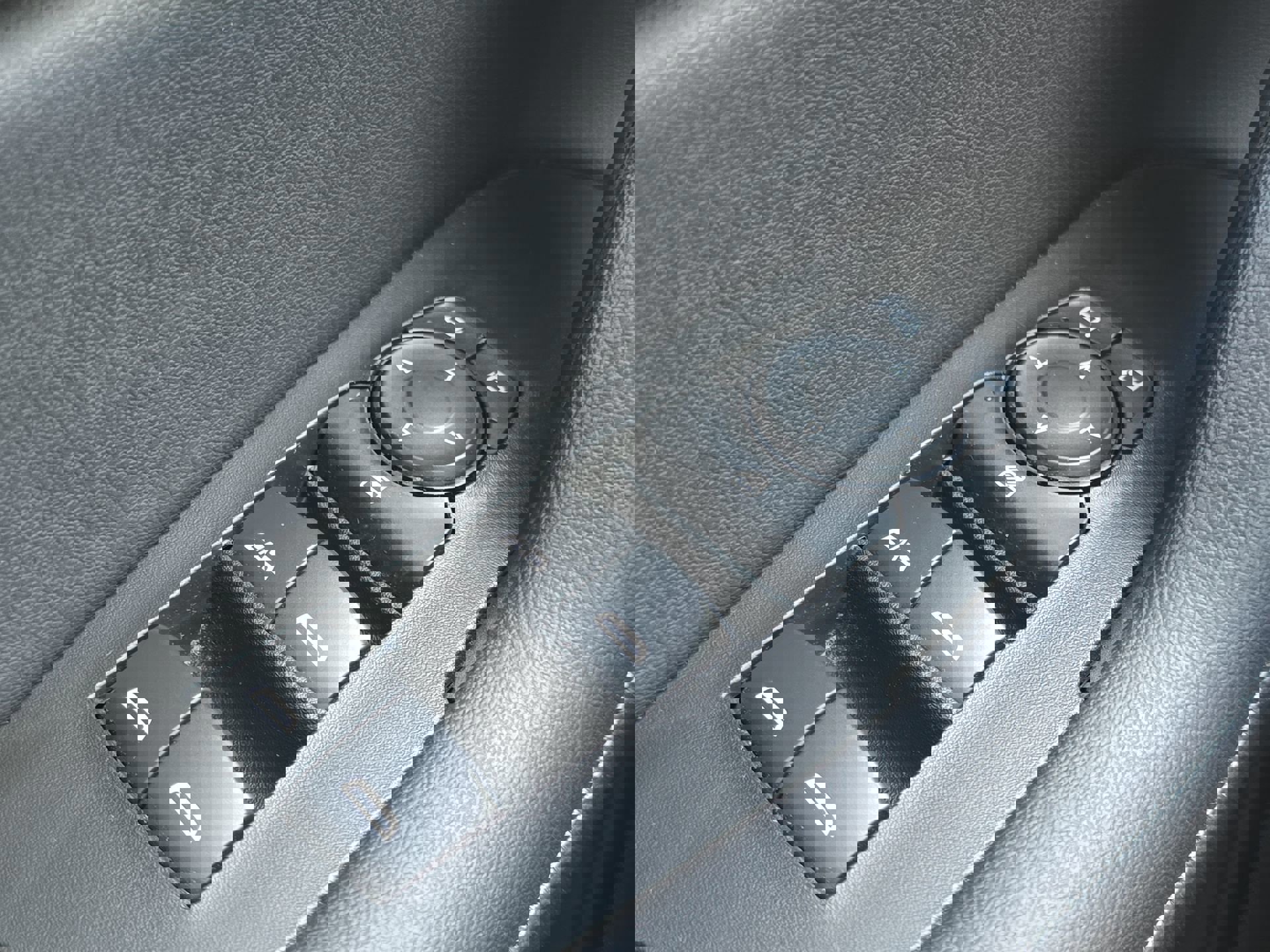 Used 2022 Chevrolet Blazer LT image 13