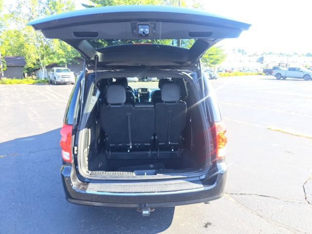 Used 2017 Dodge Grand Caravan GT FWD image 25
